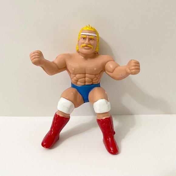 Vintage KO Thumb Wrestler Hulk Hogan WWF WCW Wrestling Toy - Picture 2 of 16